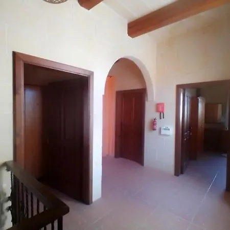 ベッド・アンド・ブレックファスト Dar Tal-lumija